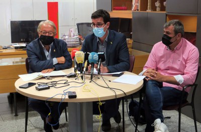 L’alcalde accidental, Toni Postius, el tinent d’alcalde Paco Cerdà i el regidor David Melé han detallat les dades que s’acumulen fins ara de la campa….