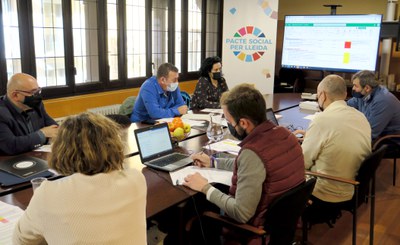El regidor David Melé ha presidit la reunió de l’Eix 2 del Pacte Social per Lleida, que inclou les accions relacionades amb les oportunitats laborals….