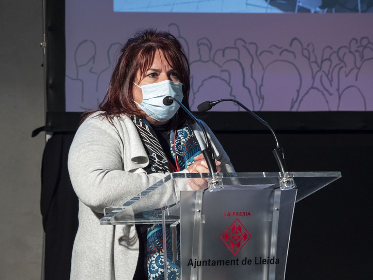 Esther Florensa, representants de l'Associació de Monitors i Educadors de Lleure, ha estat la primera membre del Consell a prendre la paraula