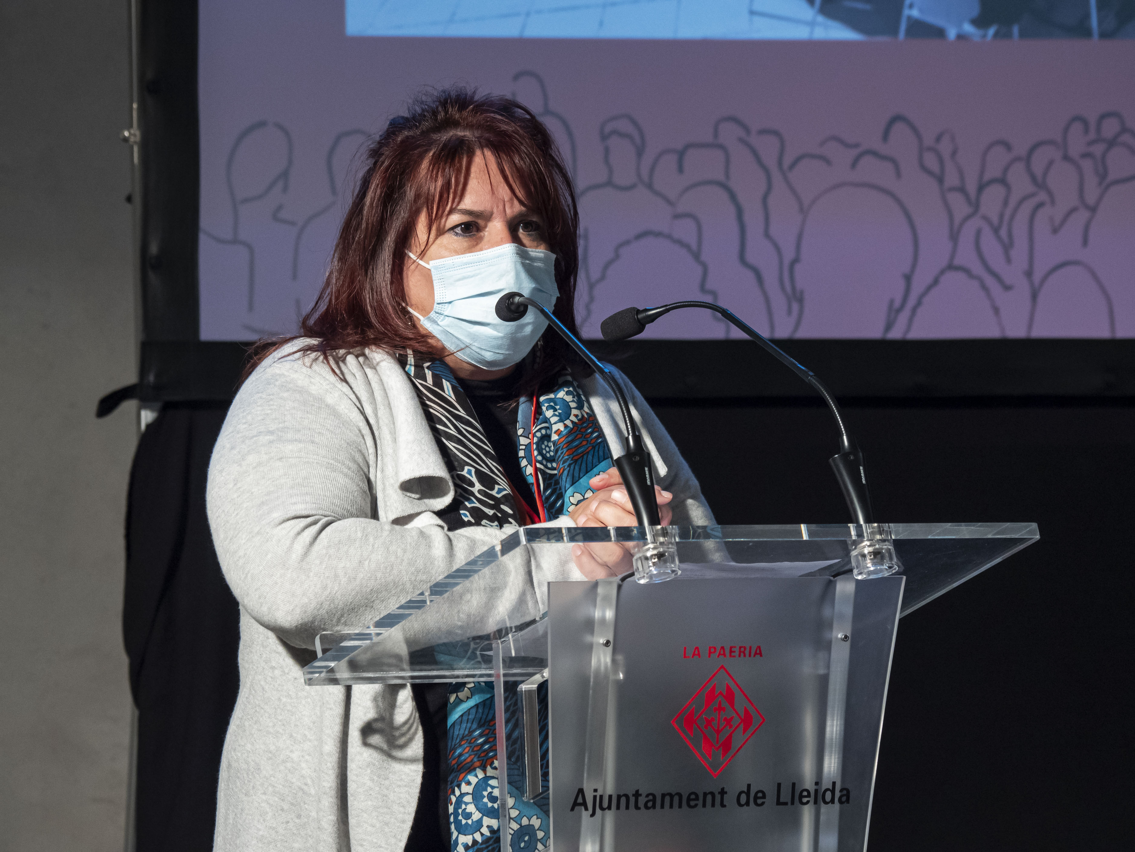 Esther Florensa, representants de l'Associació de Monitors i Educadors de Lleure, ha estat la primera membre del Consell a prendre la paraula