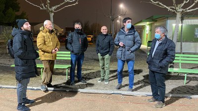 El tinent d'alcalde Toni Postius i el regidor Ignasi Amor han mantingut una trobada amb membres del Club de Petanca de Magraners..