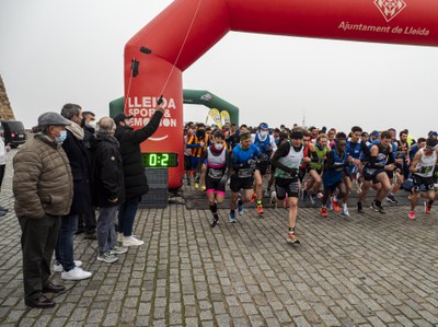 El regidor d'Esports, Ignasi Amor, ha donat el tret de sortida a la cursa.