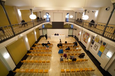 La sala Alfred Perenya ha acollit l'acte de presentació de la Cavalcada.