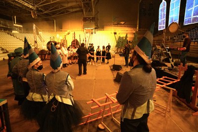 Darreres instruccions abans de començar l'assaig general.