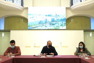 Imatge de la reunió de treball de l'equip de govern per fer un seguiment del desenvolupament dels projectes i l’anàlisi de futures iniciatives..