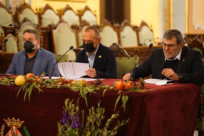 L'alcalde Miquel Pueyo ha presidit l'acte al Saló de Sessions.