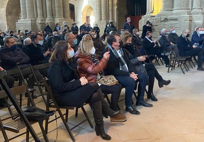 L'acte ha comptat amb una nodrida representació de regidors dels grups polítics de la Paeria.