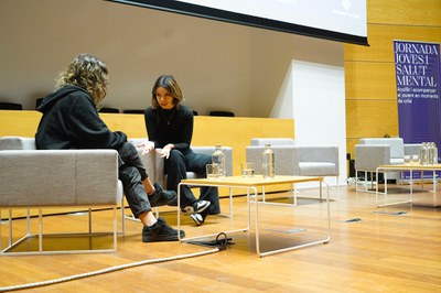 La jornada s'ha obert amb un petit sketch teatral a càrrec de dues estudiants de Batxillerat.