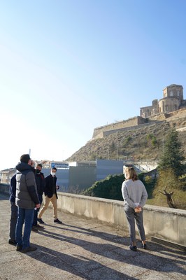 El tinent d'alcalde Toni Postius ha comentat que s’estan localitzant diversos emplaçaments per instal·lar-hi plaques solars, com la coberta de l'Audi….