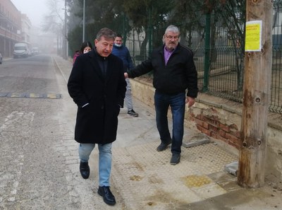 La Paeria ha informat amb cartells al carrer i l'AAVV amb whatsapp del canvi de circulació del carrer Grealó.