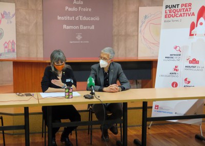 Presentació del Punt per l'Equitat Educativa per part de la tinent d'alcalde Sandra Castro i el director dels SSTT d'Educació a Lleida, Claudi Vidal,….