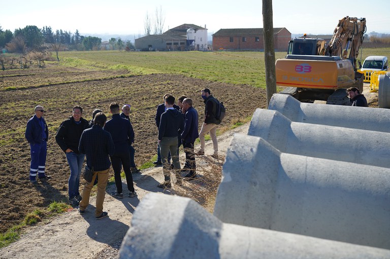 Pueyo ha visitat les obres que s'estan duent a terme a Llívia, acompanyat de Castro, Postius i tècnics municipals i de l'empresa