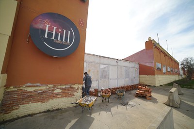 L'actuació consisteix a tapiar els accessos a l'antiga discoteca.