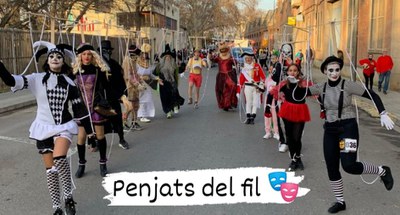 El segon lloc ha estat per a la comparsa “Penjats del fil”.
