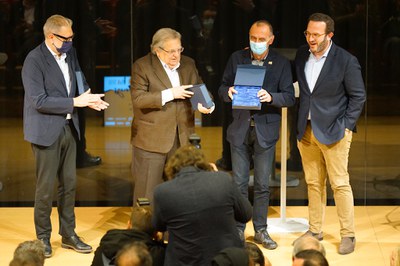 L'Associació ha reconegut a l'alcalde Pueyo i als exalcaldes Larrosa i Siurana.