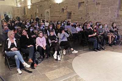Un centenar de persones han assistit a l'estrena de la temporada de les Nits de Lluna Plena.