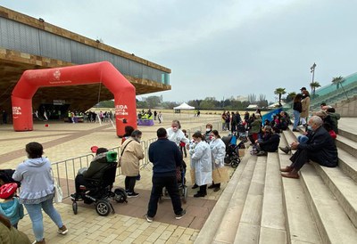 Amics i familiars han presenciat les diverses proves des de la graderia de l'esplanada.