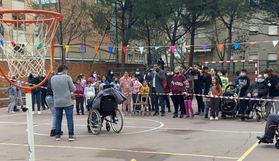 Una gimcana esportiva amb diferents proves a superar.