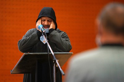 Abans de trencar el dejuni hi ha hagut una pregària.