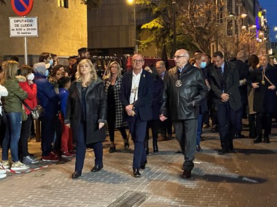 Les autoritats s'han afegit a la cua de processó darrere de la Dolorosa.