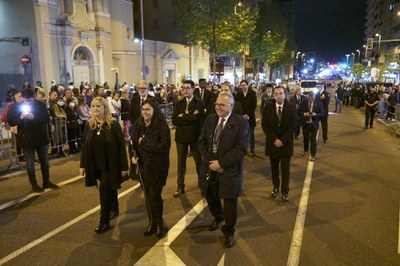 Les autoritats s'uneixen al final de la processó per fer la resta de l'itinerari.