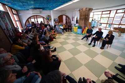 L'Escola Bressol Municipal Cappont ha acollit la presentació de l'obra  Educació 0-3 m’ensenyaràs a volar però no volaràs el meu vol”.