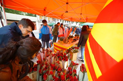 Roses i llibres, els protagonistes de la Diada.