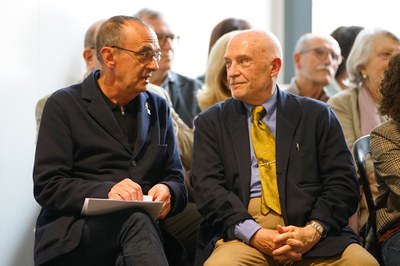 El paer en cap amb el col·leccionista Joan-Artur Roura i Comas, que ha cedit l'obra al Museu de Lleida..