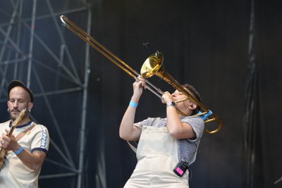 Els Catarres, en concert als Camps Elisis dins dels actes de la Festa Major.