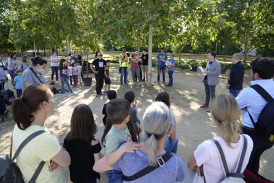 La plantació popular ha tingut lloc aquesta tarda al parc del Joc de la Bola.