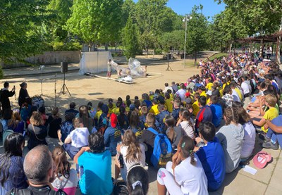 Participació de l'Aula de Teatre de Lleida en l'acte de cloenda de L'Aventura de la vida.