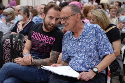 El paer en cap i el regidor de Festes han seguit amb atenció la representació de les ambaixades.