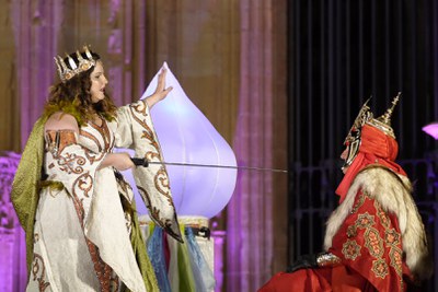 La comtessa cristiana sotmet al caid moro i guanya la batalla.