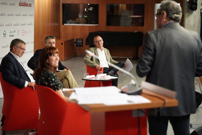 L’alcalde Pueyo advoca per crear xarxes que contribueixin a l’equilibri territorial.