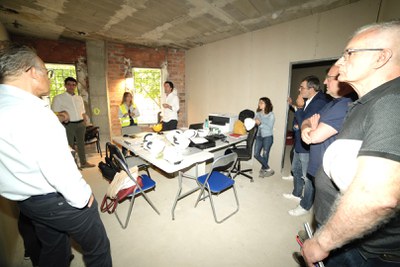 Postius i Melé han visitat les obres a l'antiga residència Pare Coll amb els seus responsables.