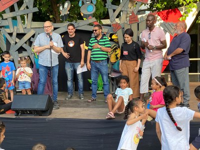 El regidor de Cultura assenyala la contribució transformadora del festival en la Zona 9.