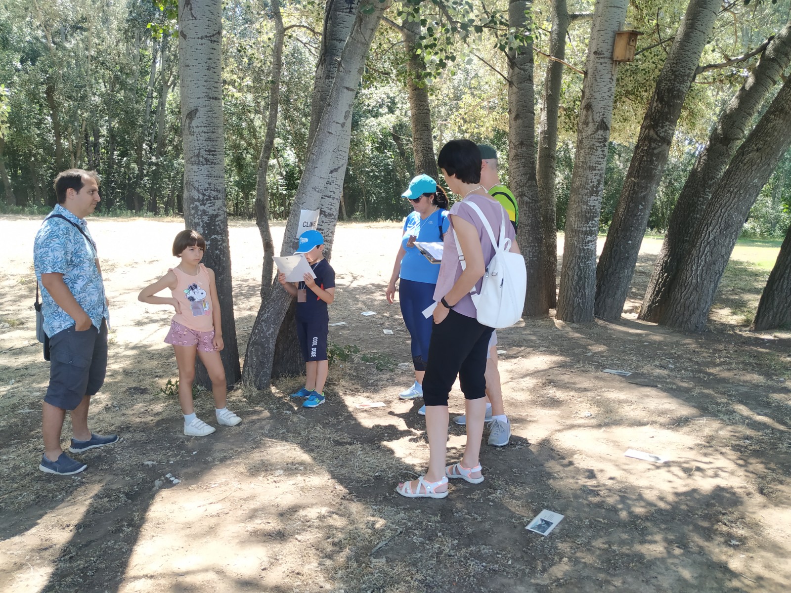 Els participants en 'Emergència: escapem del canvi climàtic' s'han fragmentat en grups