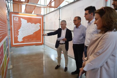 Pueyo, Postius i Conesa visitant la mostra.