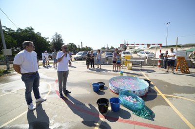 El paer en cap, Miquel Pueyo, ha acompanyat els veïns i les veïnes de la partida del Camí de Montcada en els actes de festa major d'aquest matí.