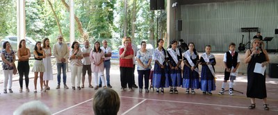 Verònica Upton ha fet de mantenidora de l'acte al qual han assistit regidors de la Paeria i els alcaldes de les EMD de Raimat i Sucs.