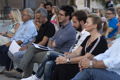Diversos membres de la corporació municipal han assistit al pregó d'inici de la Festa Major de Ciutat Jardí..