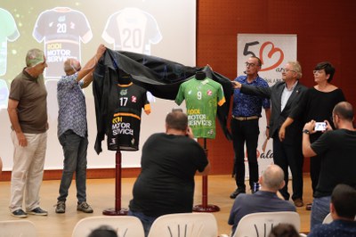 El moment de descobrir les noves samarretes.