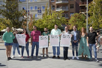 El paer en cap, Miquel Pueyo, acompanyat del regidor de Joventut, Festes, Tradicions i Esports, Ignasi Amor, ha presentat la programació de les Feste….