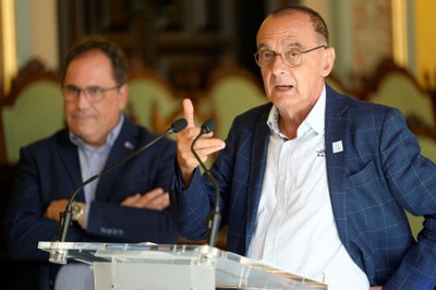 L'alcalde, Miquel Pueyo, ha explicat algunes de les accions que es duran a terme en el marc de La Descomunal.