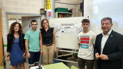 La trobada amb els alumnes del Guindàvols per parlar sobre la mobilitat a la ciutat.