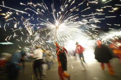 Els Diables de Lleida han aportat la pluja d'espurnes.