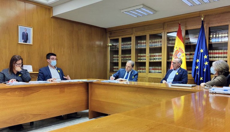 L'alcalde Miquel Pueyo i el tinent d'alcalde Toni Postius s'han reunit a Madrid amb l'Oficial Major del Ministeri de Treball i Economia Social, Icíar Esteve i el subdelegat del govern, José Crespin