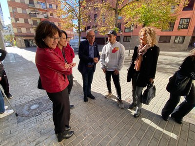 Foxi, que ha dut la coordinació artística, ha explicat la intervenció al paer en cap i les regidores.