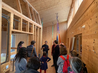 Els habitatges són, juntament amb el sector del transport, els sectors que més energia consumeixen de la ciutat (electricitat, gas i gasoil C)..