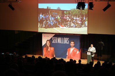 L'historiador Pep Tort ha explicat la trajectòria de Creu Roja des de la seva fundació.